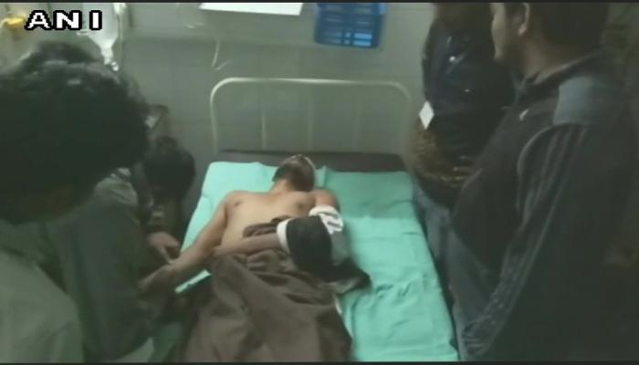 नेत्याच्या मुलाने केली एका व्यक्तीला बेदम मारहाण...