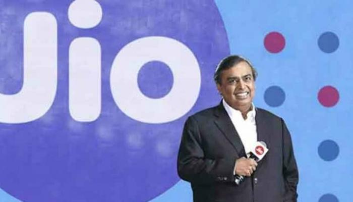 Jio ने वोडाफोन आणि एअरटेलला पछाडलं, लागोपाठ दहाव्या महिन्यात ‘सरताज’