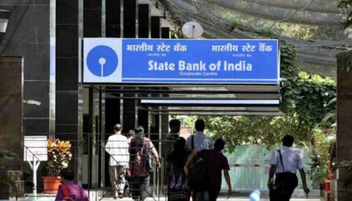SBI बँकेत मिनिमम बॅलन्सची रक्कम 1 हजार रुपये?