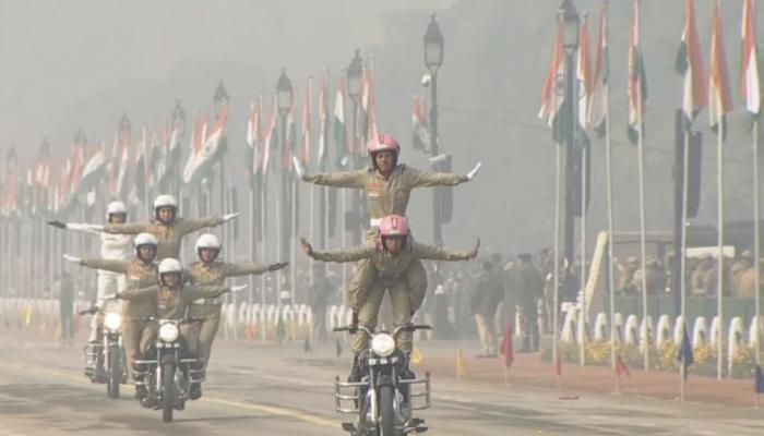 प्रजासत्ताक दिन : महिला बीएसएफ जवानांची चित्तथरारक प्रात्यक्षिके