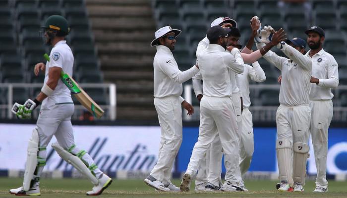 INDvsSA: खराब खेळपट्टीमुळे तिसऱ्या दिवसाचा खेळ थांबवला, दिवसअखेरीस आफ्रिका १७/१