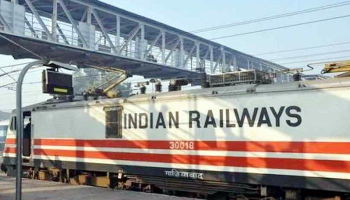 रेल्वे तिकीट नसेल तरी लागणार नाही दंड, पाहा काय आहे हा नियम 