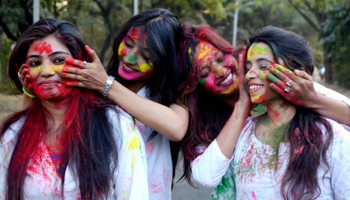 होळीचे रंग काढण्यासाठी '४' घरगुती उपाय!