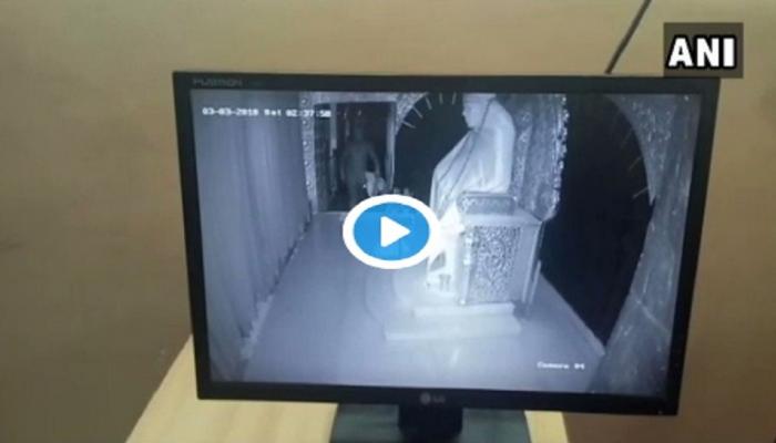 VIDEO: साई मंदिरात चोरी, मौल्यवान वस्तू पळवल्या