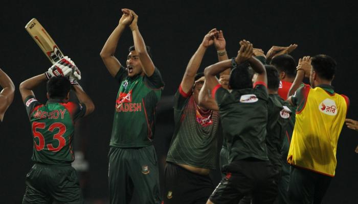 श्रीलंकेविरुद्धच्या विजयानंतर बांगलादेशच्या संघाचा नागिण डान्स