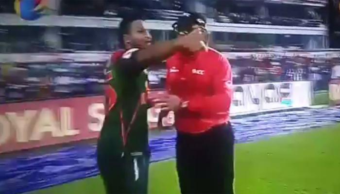 VIDEO : बांगलादेश संघाने आधी केली तोडफोड नंतर कर्णधाराने घेतली ही प्रतिज्ञा