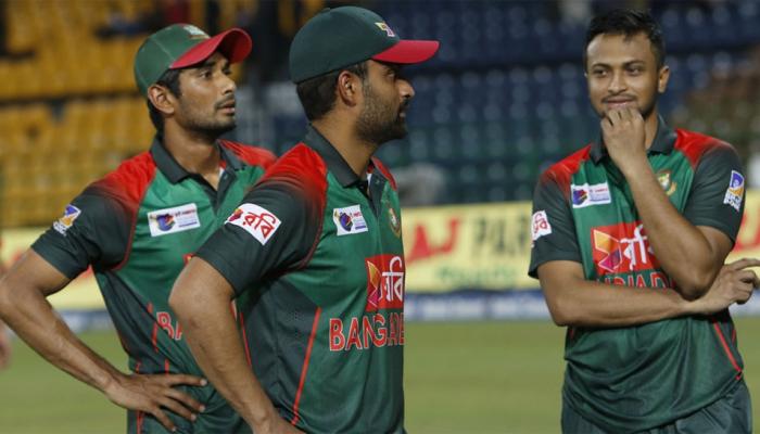 मैदानात बांग्लादेशी खेळाडूंचं लाजीरवाणं प्रदर्शन, आयसीसीची कारवाई