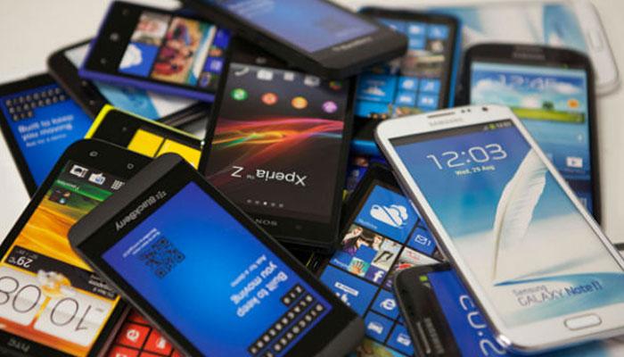  धमाकेदार ऑफर : ६०० रुपयांच्या आत ७ स्मार्टफोन्स 