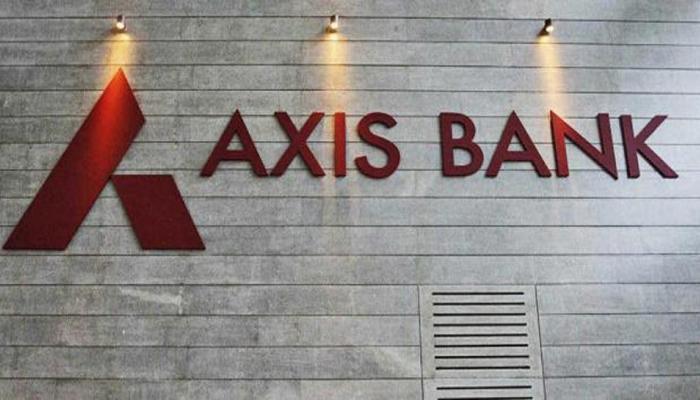 अॅक्सिस बँकेच्या विक्रीची शक्यता, तुमच्या खात्याचं काय होणार?