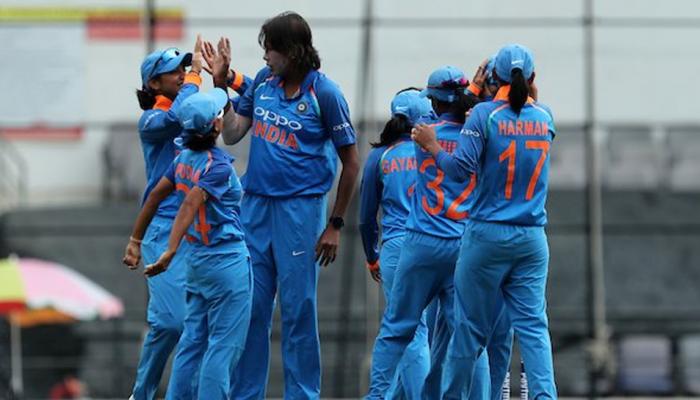 इंग्लंडला हरवून भारतीय महिला टीम झाली चॅम्पियन
