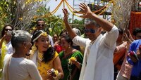milind soman dance with girl friend viral