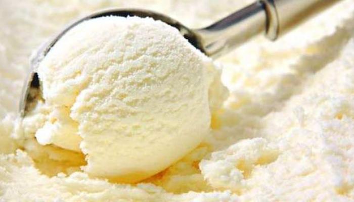 व्हॅनिला आईस्क्रिम - उन्हाळ्यात पित्ताचा त्रास कमी करण्याचा नैसर्गिक उपाय 