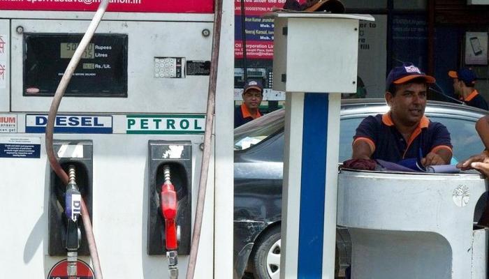 पेट्रोल-डिझेलचे दर कमी करण्यासाठी या राज्य सरकारने घेतला मोठा निर्णय