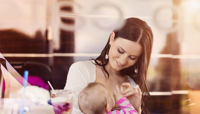 बाळाला स्तनपानाने दूध किती वर्ष द्यावे ? 