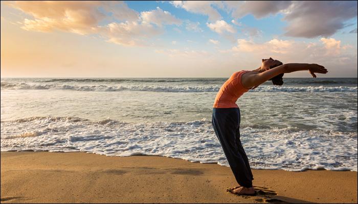 #International YogaDay 2018  : सकाळ की संध्याकाळ - कधी करावा सूर्यनमस्कार ?