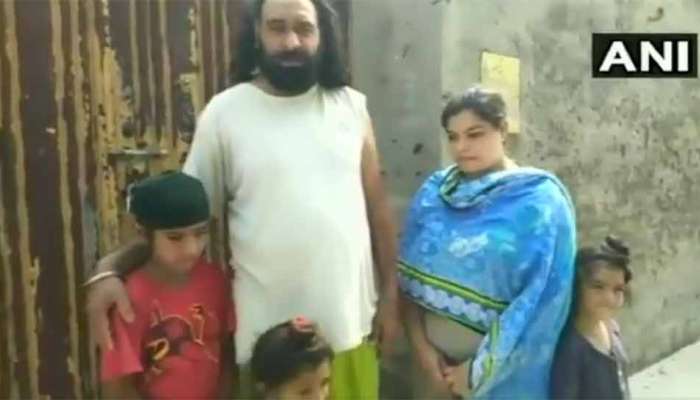 व्हिडिओ : पाकिस्तानातील पहिल्या शीख पोलिसाला कुटुंबासहीत घराबाहेर काढलं