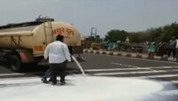 दूध आंंदोलनामुळे दूध टंंचाईची शक्यता 
