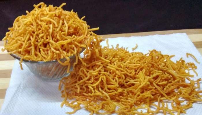  ...म्हणून वारंवार नमकीन खाण्याची सवय पडू शकते महागात!