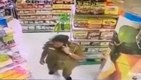 चोरी करतांना रंगे हात पकडली गेली महिला पोलीस कॉन्स्टेबल