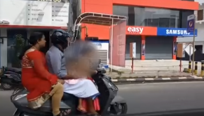 VIRAL VIDEO : पाच वर्षांच्या चिमुरडीच्या हाती स्कूटरची कमान, परवाना निलंबित 