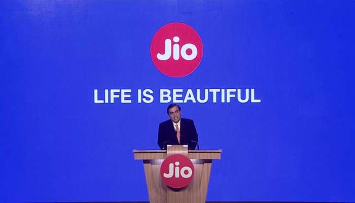 JIO बंपर धमाका : ६ महिने फ्री अनलिमिटेड डेटा 