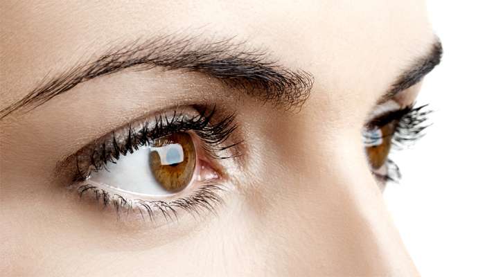 डोळे मिचकवण्याचे 5 आरोग्यदायी फायदे 