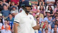 ऋषभ पंतने सिक्स मारत केला हा रेकॉर्डऋषभ पंतची सिक्स मारत टेस्ट करिअरची सुरुवात
