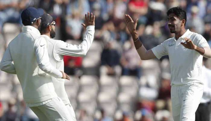 चौथी टेस्ट : पहिल्याच सत्रात भारताचे इंग्लंडला ४ धक्के