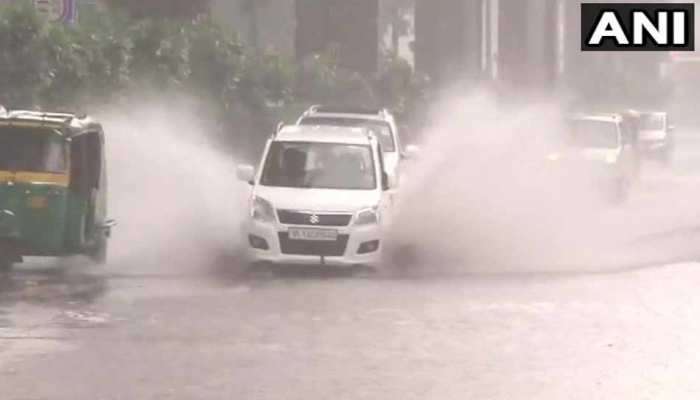 दिल्ली - उत्तराखंडमध्ये मुसळधार पाऊस, जनजीवन विस्कळीत 
