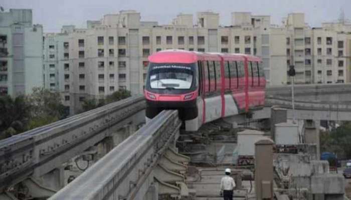 मोनोरेल्वेचे 'ये रे माझ्या मागल्या', गाडीत  इंटरनेट केबल अडकल्याने वाहतूक ठप्प