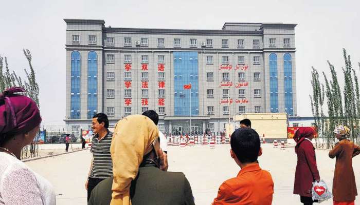 मुस्लिमांना &#039;देशभक्त&#039; बनवण्यासाठी चीनमध्ये प्रशिक्षण कॅम्प