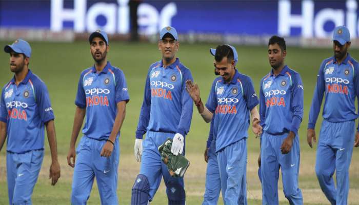 'आशिया कप'मध्ये टीम इंडियाला मोठा झटका, तीन खेळाडू 'आऊट'
