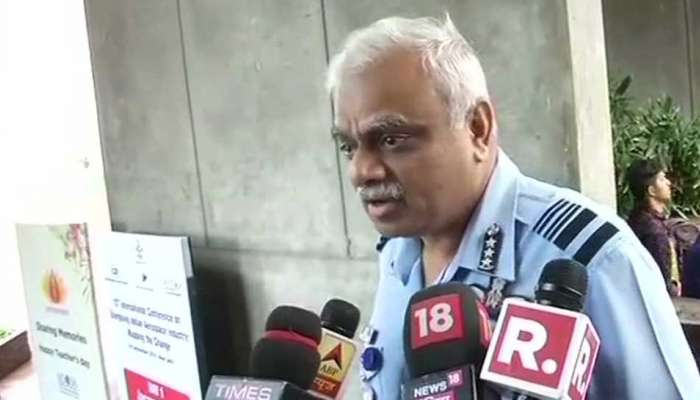 नौदलाच्या अधिकाऱ्याने स्वत:वर झाडली गोळी 