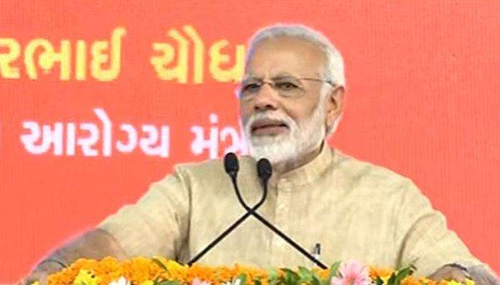 पंतप्रधान नरेंद्र मोदी गुजरात दौऱ्यावर