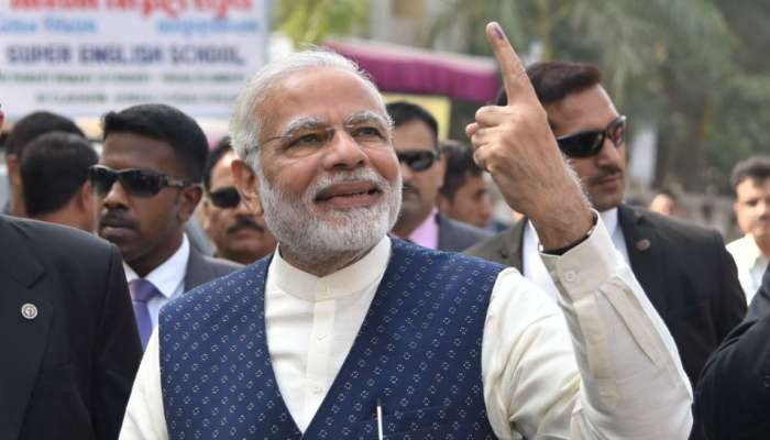 मोदींच्या सभेपर्यंत निवडणूक आयोगाला असं ताटकळत बसावं लागलं?