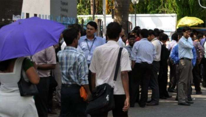 तब्बल ३० हजार अनुकंपाधारक नोकरीच्या प्रतीक्षेत 