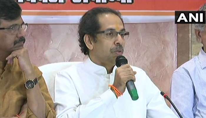 'हिंदुंच्या भावनांशी खेळू नका', उद्धव ठाकरेंचा अयोध्येतून सरकारला इशारा 