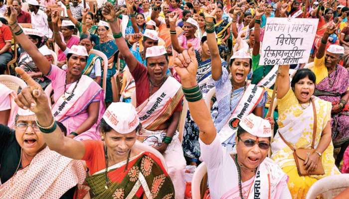 नाणार भूसंपादन आदेश रद्द करण्यासाठी धरणे आंदोलन