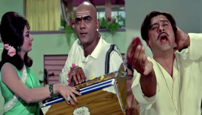 VIDEO : &#039;एक चतुर नार...&#039;चे खरे गायक किशोर कुमार नव्हे, तर... 