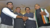 राज्यस्थान मुख्यमंत्री पदाचा तिढा सुटला, गेहलोत मुख्यमंत्री तर पायलट उपमुख्यमंत्री