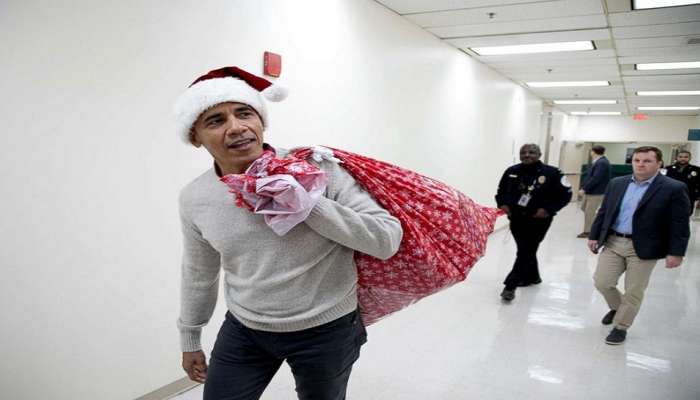 आजारी मुलांसाठी ओबामा झाले सांताक्लॉज