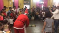 ...त्या मुलांसाठी 'सांताक्लॉज' बनला सचिन!
