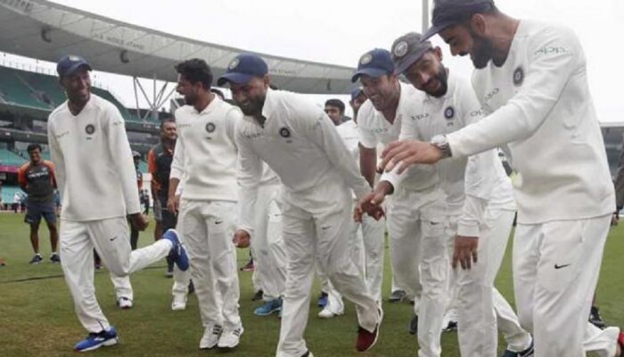 ऐतिहासिक विजयानंतर भारतीय टीमचं डान्स करत सेलिब्रेशन