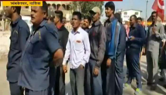  Nashik,Trambakeshwar Mandir Staff Goes On Strike For Theirs Demand