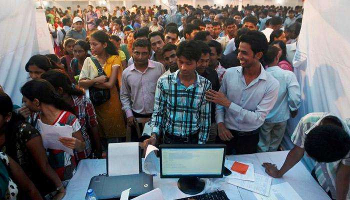 धक्कादायक! स्थळ : मंत्रालय कॅंटिन, पद : वेटर, सर्वाधिक उमेदवार :  पदवीधर