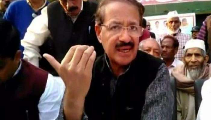 'मोदी स्वत: महालात राहतात, आईला मात्र दहा बाय दहाच्या खोलीत ठेवलेय'