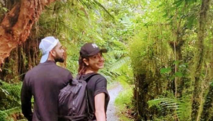 PHOTO : ओ साथी चल..., 'विरुष्का' पुन्हा देत आहेत #CoupleGoals 