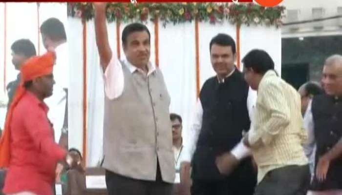 Sonia Gandhi Leads Thumps In Parliament To Appreciate Nitin Gadkari