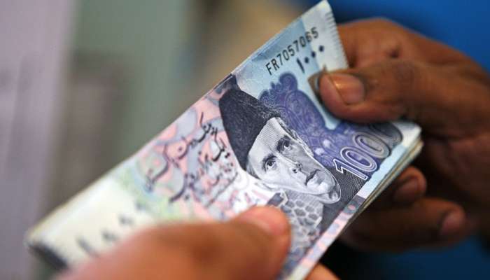 पाकिस्तानला छप्पर फाडके आर्थिक मदत, सौदी अरेबिया देणार 7,09,15,00,00,000 रुपये