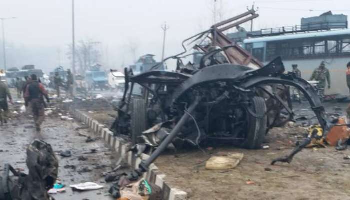 काश्मीरमध्ये दहशतवादी हल्ल्यात सीआरपीएफचे ४० जवान शहीद